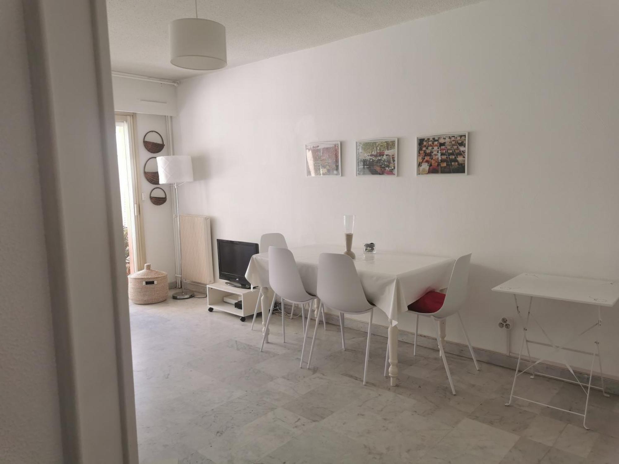 Grand 2p Hyper Centre 1mn De Tout ! *